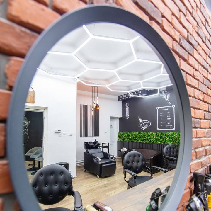 Cuza Barbershop pe MERO
